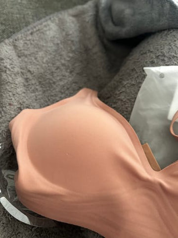 Asiakkaan kuva Lovelle Comfort -rintaliiveistä