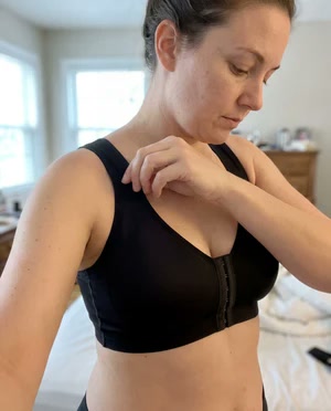 Asiakkaan kuva Lovelle Posture -liiveistä