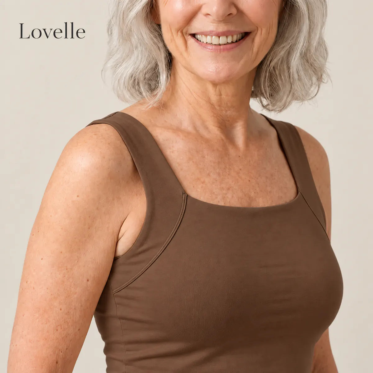 Lovelle Ease -toppi sisäänrakennetuilla liiveillä, väri Kahvi